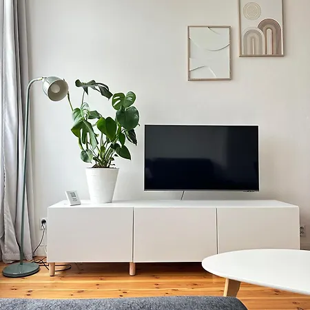 Apartment Point *